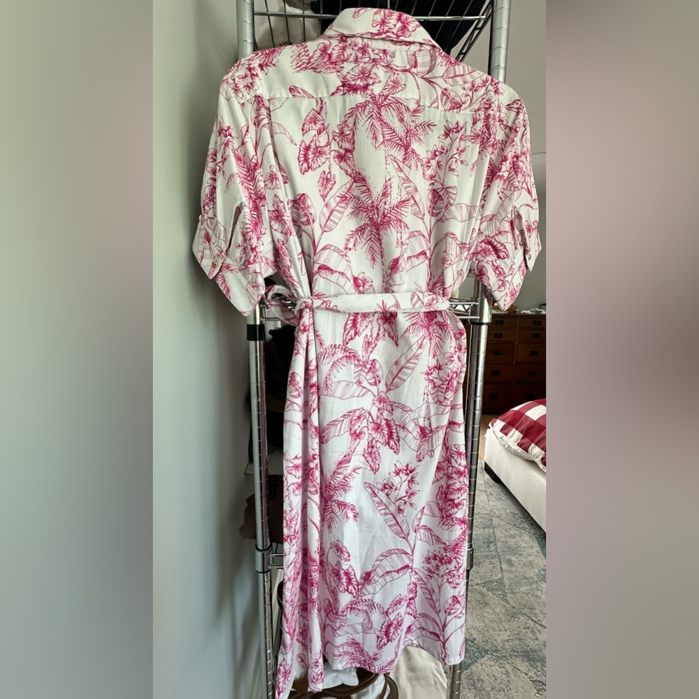 Robert Graham - Carolina Tropical Print Shirtdress - Picture 3 of 5